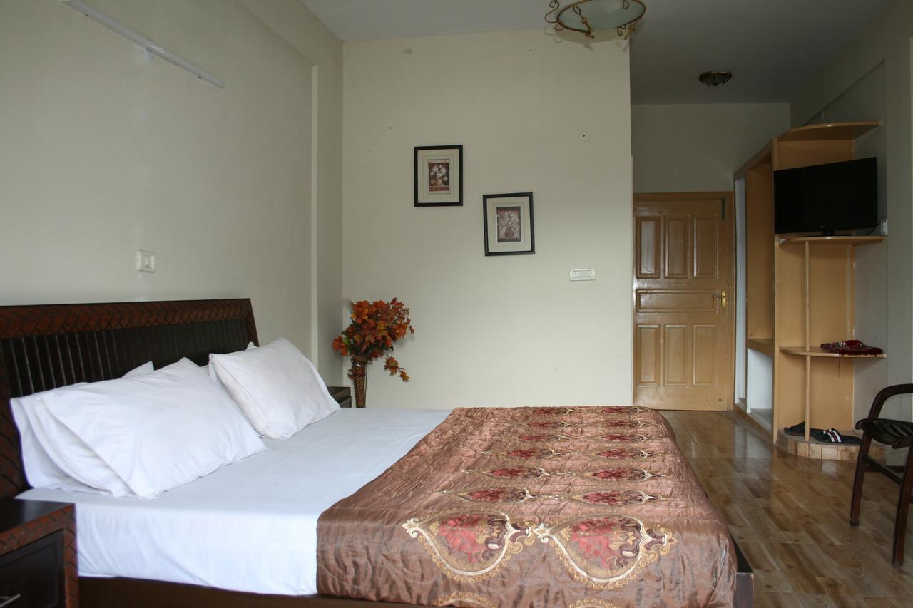 Pine Top Hotels Naran Exterior photo