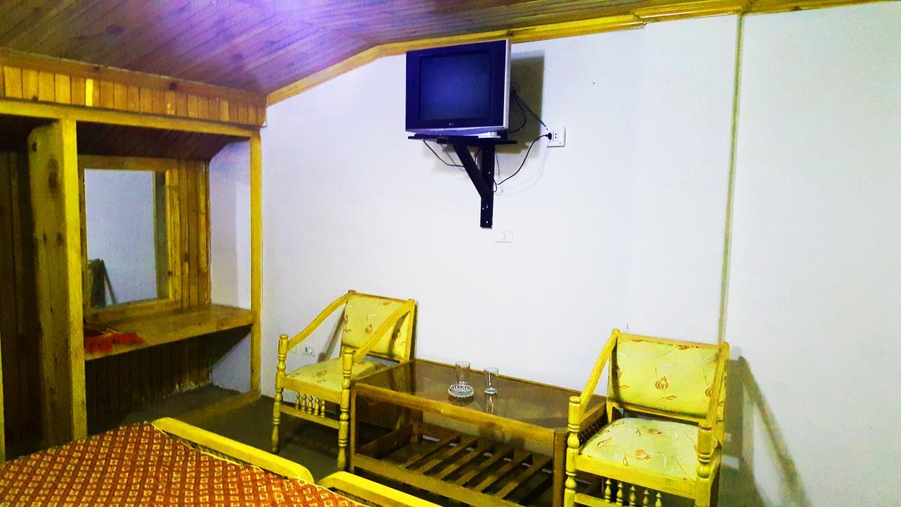 Pine Top Hotels Naran Exterior photo