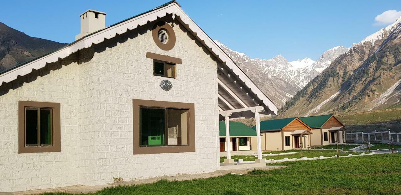Pine Top Hotels Naran Exterior photo