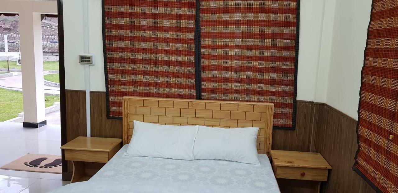 Pine Top Hotels Naran Exterior photo